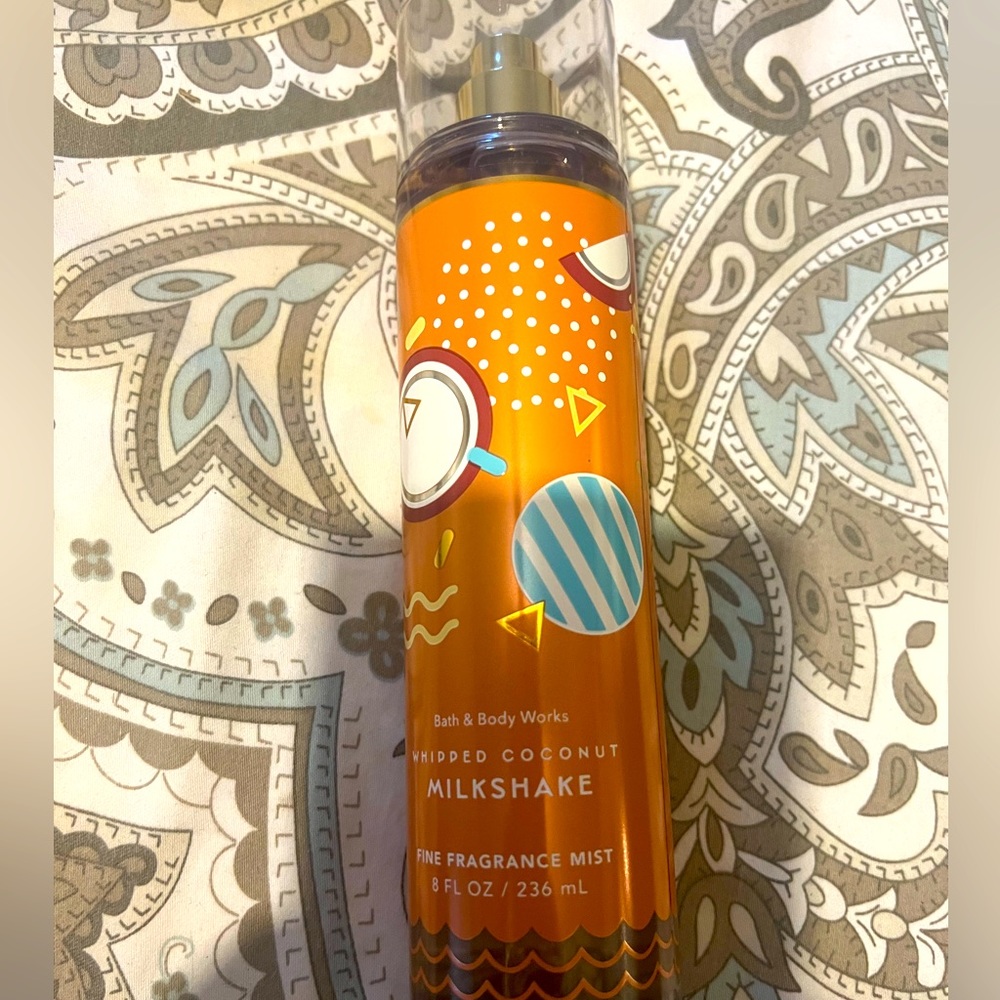 Bath and body works whipped coconut milkshake fragrance mist brand new